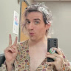 Meet your Posher, Stella